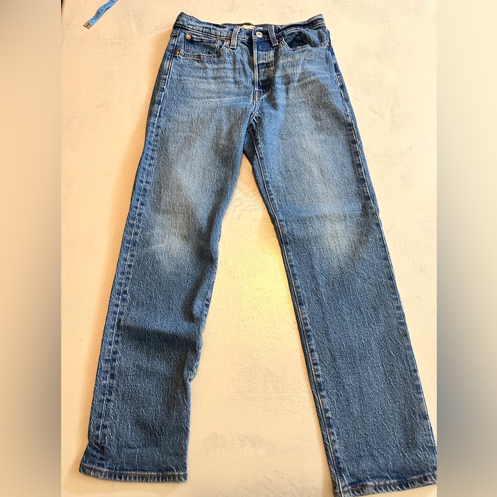 Premium Levi Wedgie Straight Jeans
